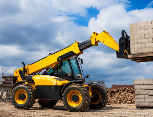 The Ultimate telehandler buying guide: Types, Uses, and Key Features to Consider